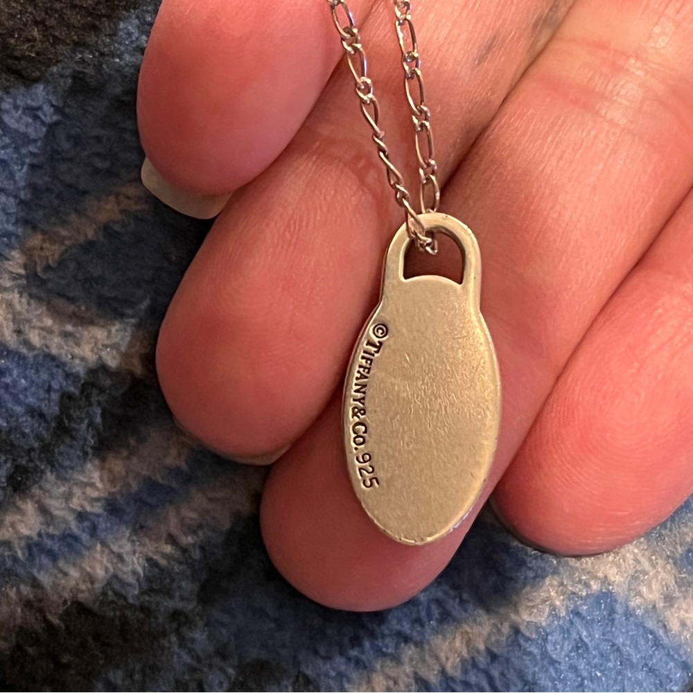 Authentic TIFFANY & CO. “Return to Tiffany” Oval Tag necklace - Picture 2 of 6
